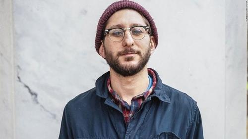 미얀마 군부에 체포된 '프런티어 미얀마' 편집주간 대니 펜스터 [사진=트위터 @USRealityCheck, 연합뉴스] 