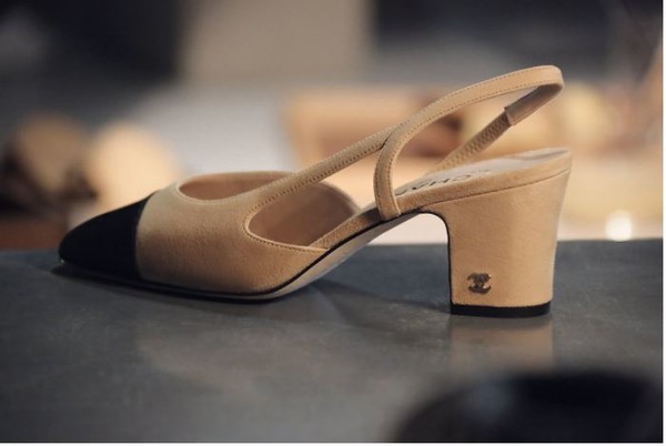 샤넬 투톤 슬링백/사진= chanel