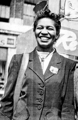 흑인인권 운동에 앞장섰던  클라우디아 존스은 노팅힐 카니발을 기획해 '카니발의 어머니'라는 별명을 얻게 됐다.