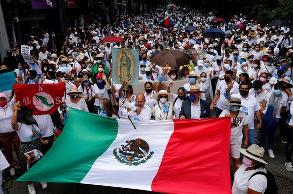 [사진=멕시코 '여성과 행진을 위하여', AFP/연합뉴스]