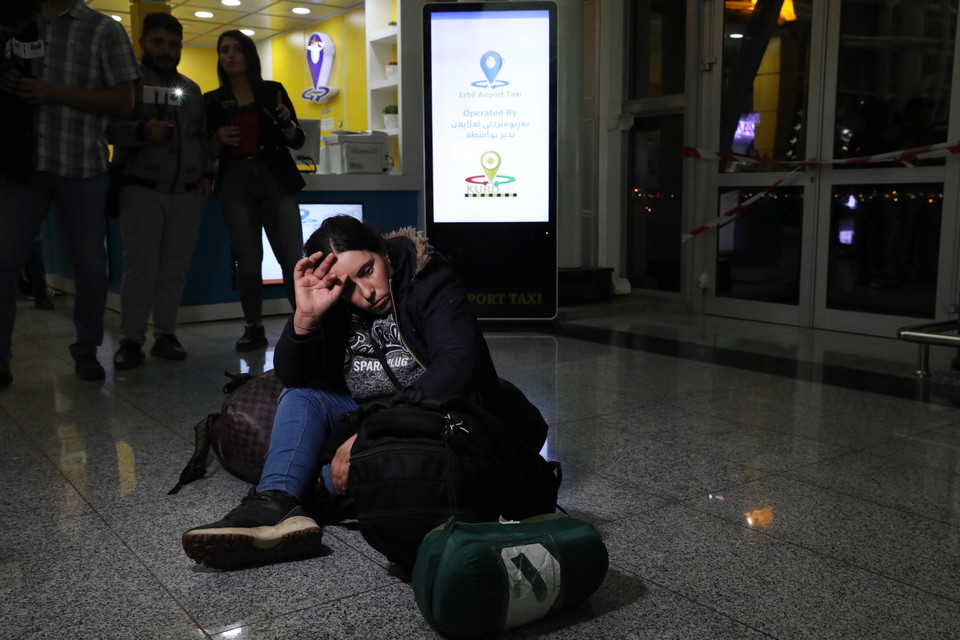 [사진=유럽행에 좌절하고 본국으로 돌아간 이라크 국적 이주민, EPA/연합뉴스]