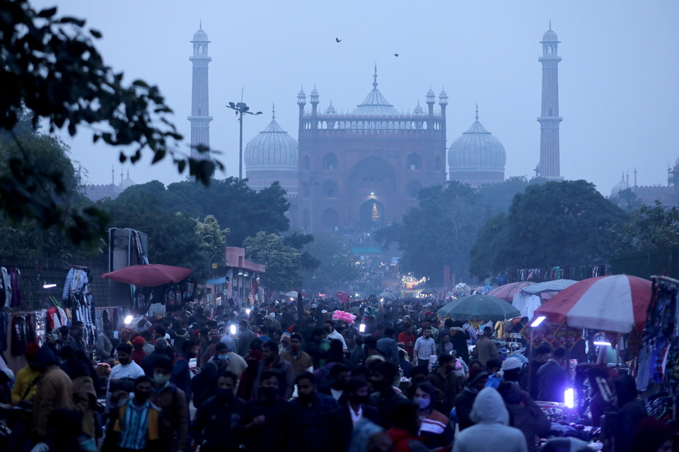[사진=인도 뉴델리, 로이터/연합뉴스]