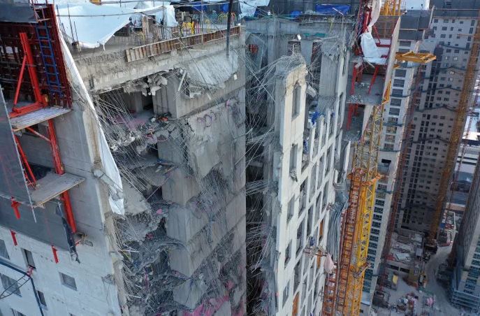 지난 11일 외벽이 붕괴된 광주 서구 화정 아이파크 현장. 연합뉴스.