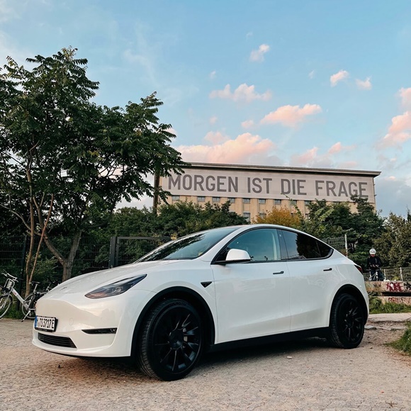 [사진=테슬라 모델Y, 테슬라 공식 SNS]