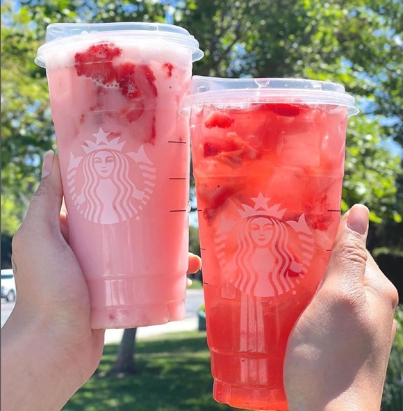 [사진=핑크드링크, 스타벅스 미국 공식 인스타그램]