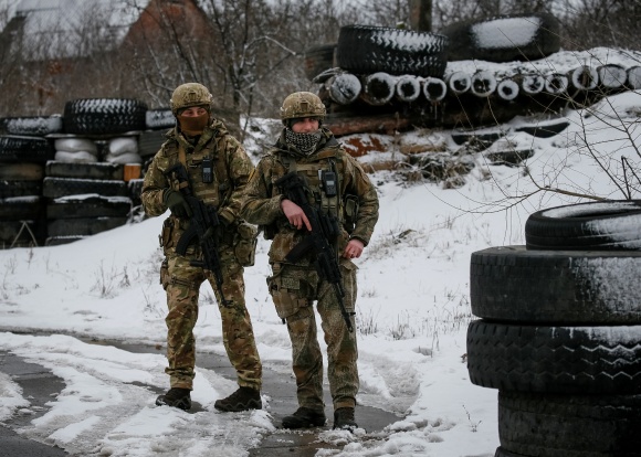 [사진=우크라이나 군인들.로이터통신/연합뉴스]