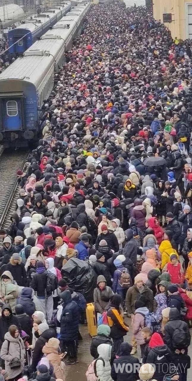 마지막 열차.  하리콥[사진=우크라이나 국립세무종합대 학생들, 최광순 교수]