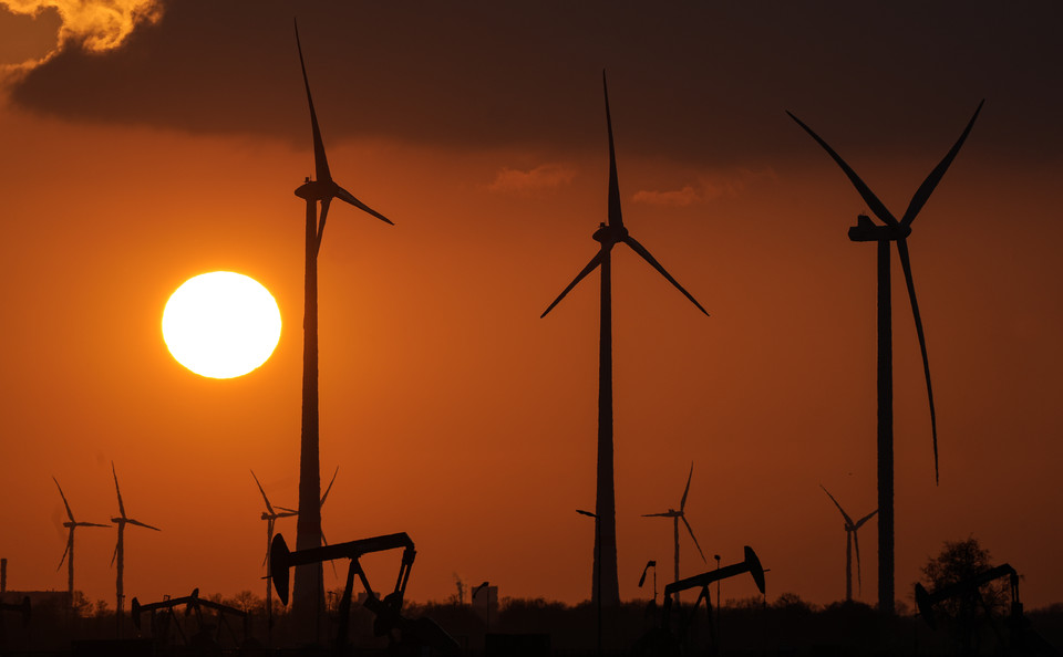 독일 탄소중립 정책의 상징이 된 대규모 풍력발전단지[사진=AP/연합뉴스]