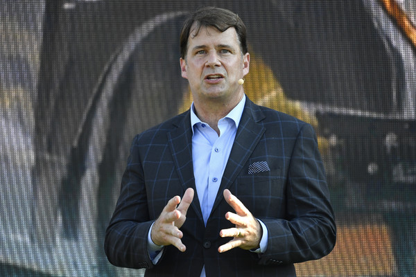 [사진=짐 팔리 포드 최고경영자, AP/연합뉴스]