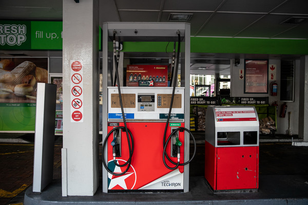 [사진=남아공 수도 케이프 타운에 위치한 주요소 모습, XINHUA/연합뉴스]