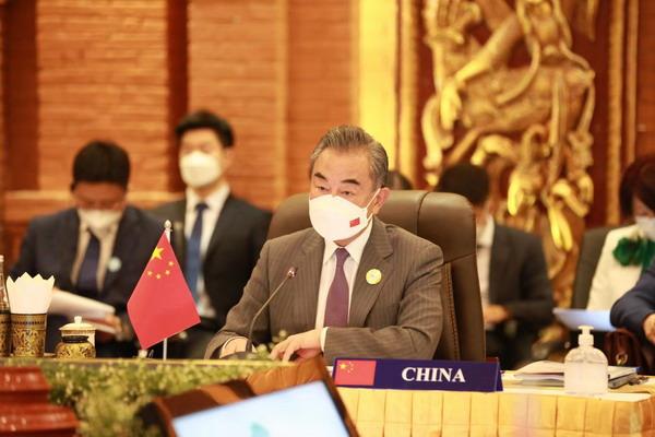 [사진=LMC외교장관 회의에서 발언하는 왕이 中 외교부장, 중국 외교부 홈페이지 캡처/연합뉴스]