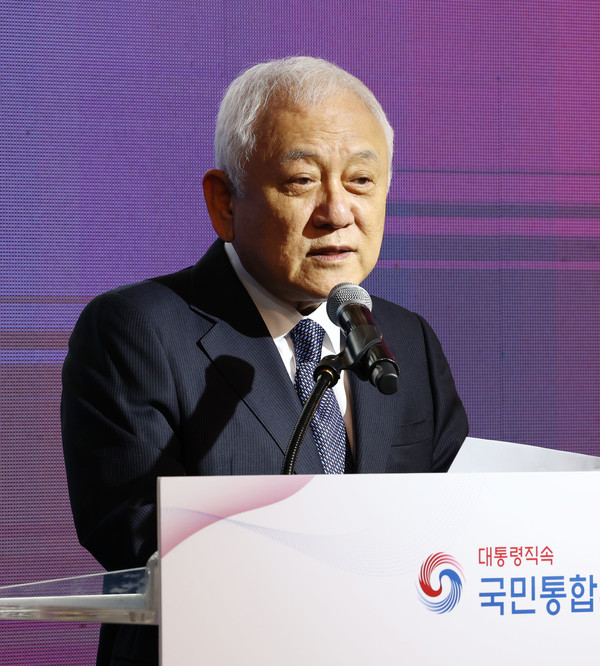 사진=김한길 국민통합위원장이 지난 11일 오전 서울 중구 정동1928아트센터에서 열린 2023 국민통합 컨퍼런스에서 환영사를 하고 있다./연합뉴스 제공
