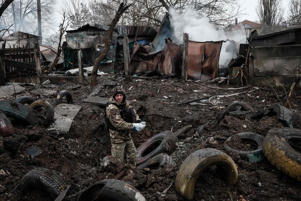 사진=AFP, 연합뉴스 / 러시아의 폭격 이후 우크라이나 도시, 크라마토르스크
