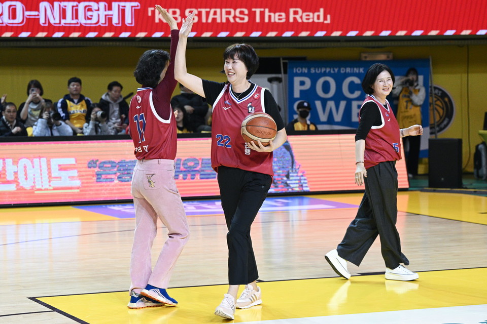 KB국민은행, KB스타즈 `Retro-Night`로 과거 농구대잔치 현장 재현