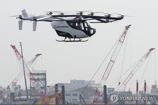 일본 도쿄 비행하는 수직이착륙기. /사진=AP 연합뉴스